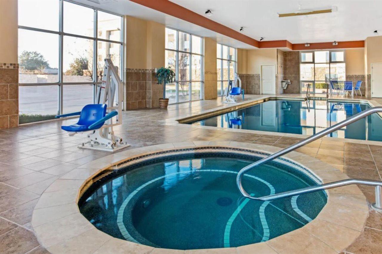 La Quinta Inn & Suites By Wyndham Ft Worth-Burleson Luaran gambar
