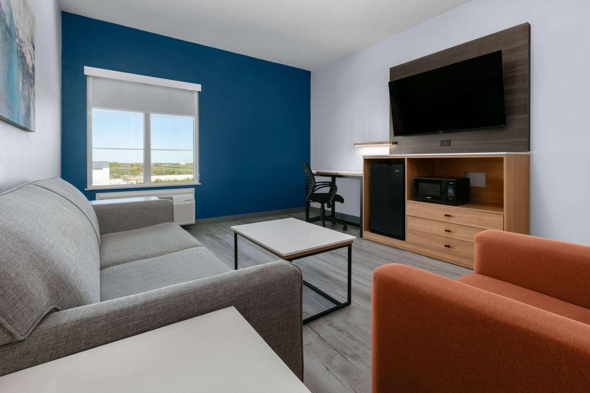 La Quinta Inn & Suites By Wyndham Ft Worth-Burleson Luaran gambar