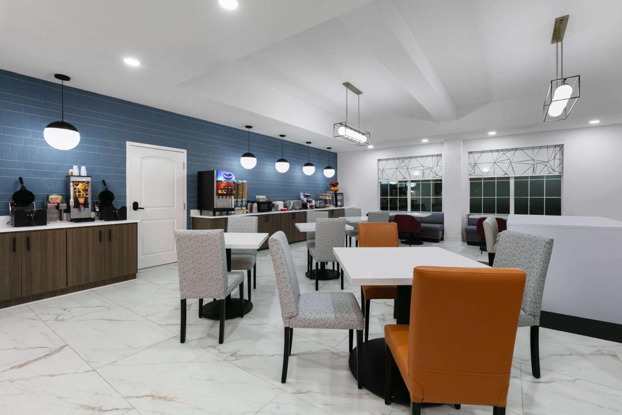 La Quinta Inn & Suites By Wyndham Ft Worth-Burleson Luaran gambar